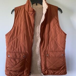 Thread + Supply/Reversible Burnt orange/Sherpa vest